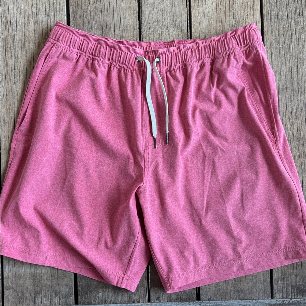 Fair Harbor Men’s Large Red Unlined One Short